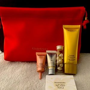 Elizabeth Arden bag with deluxe samples